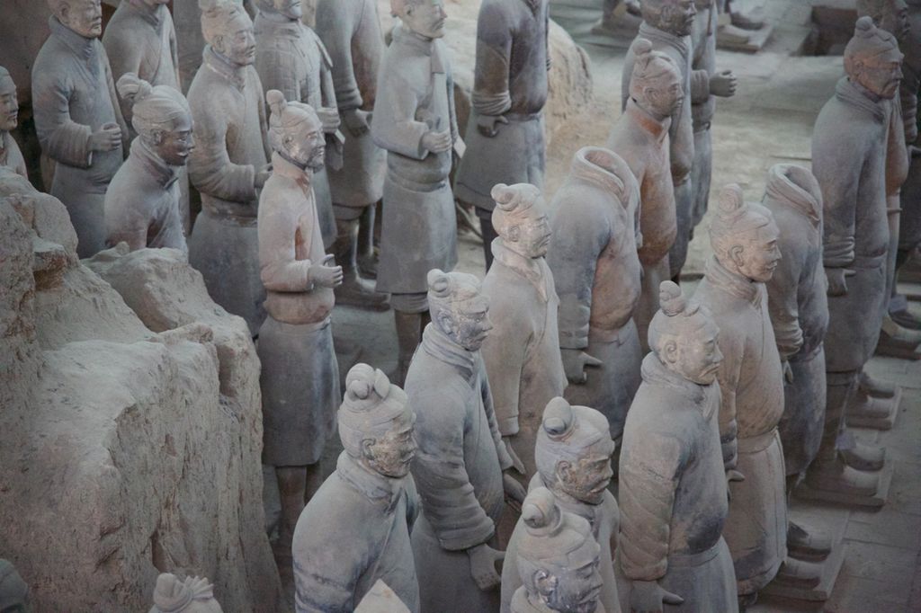Terekottasoldater ved gravplassen til keiser Qin Shi Huangdi. Foto.