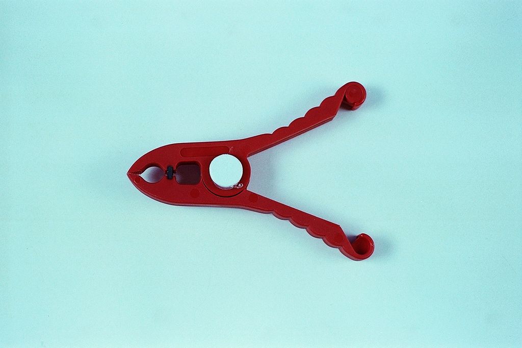 Klype for isolasjonsmatte. Foto.