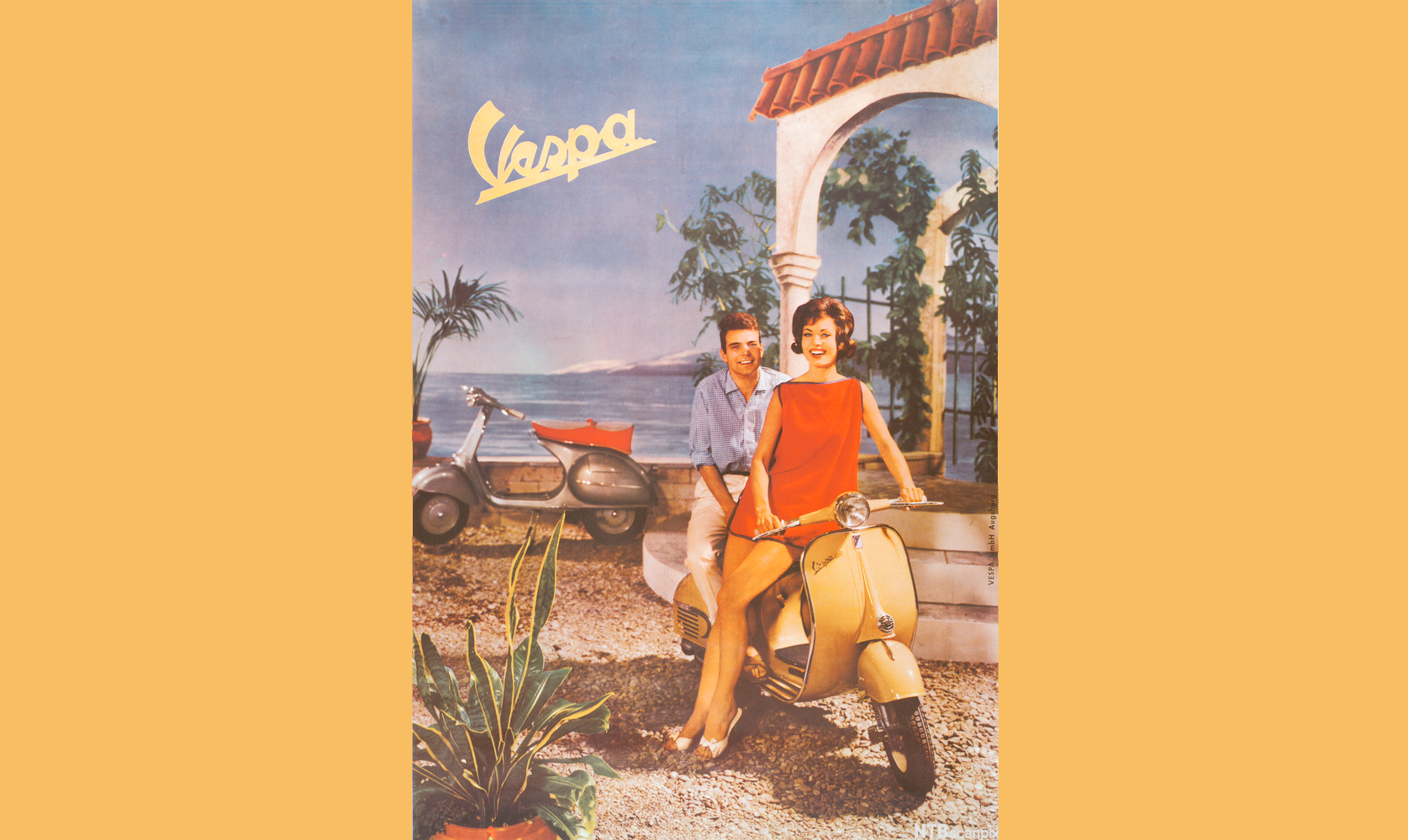 Kvinne og mann på en moped av merket Vespa. Reklameplakat.